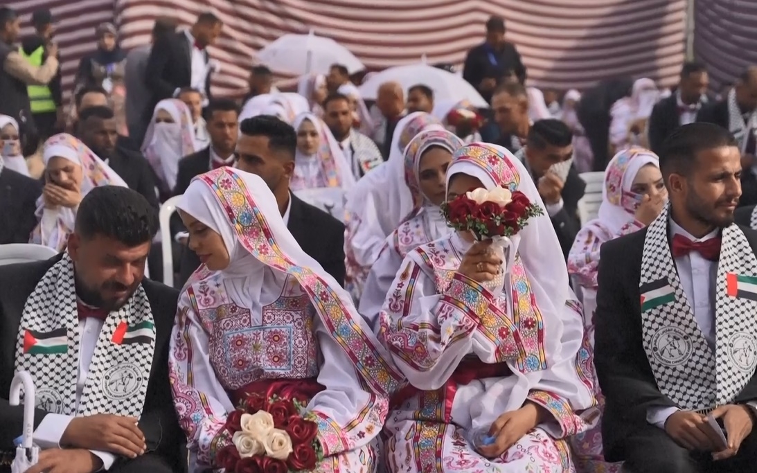 Cận cảnh các cặp đôi Palestine trong lễ cưới tập thể ở dải Gaza
